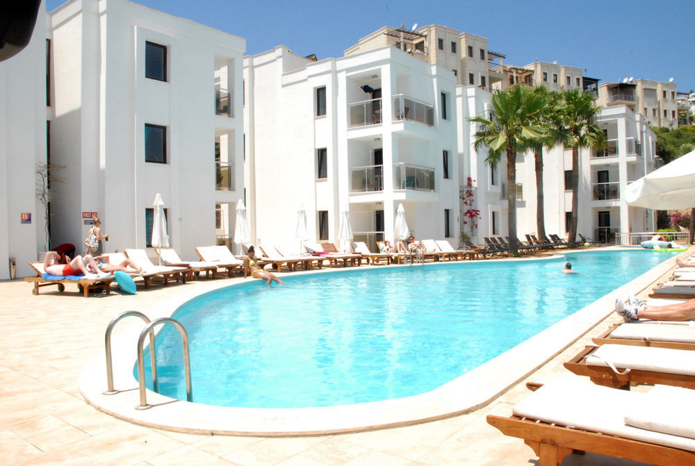 Costa Queen Suites Gümbet Exteriör bild