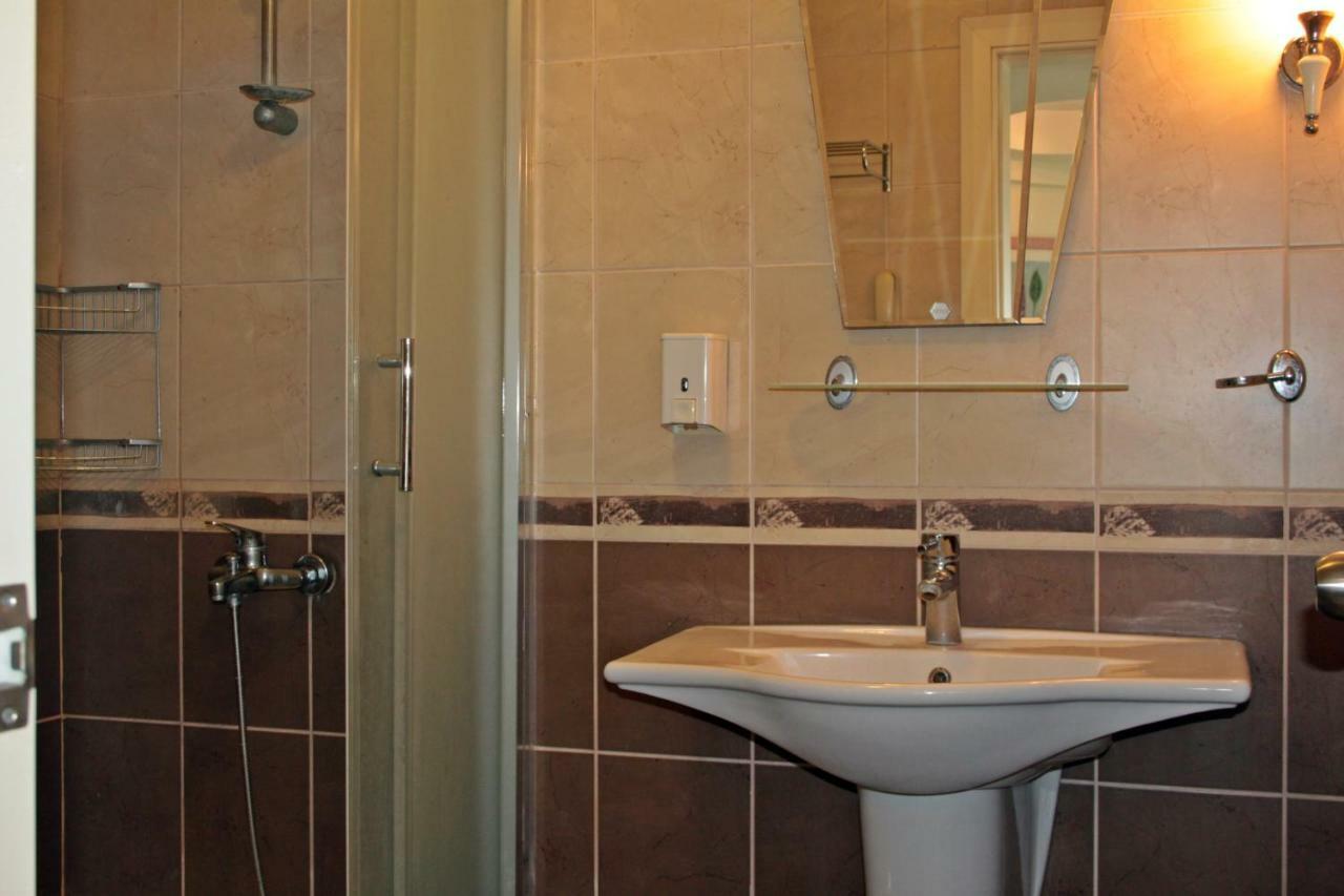 Costa Queen Suites Gümbet Exteriör bild